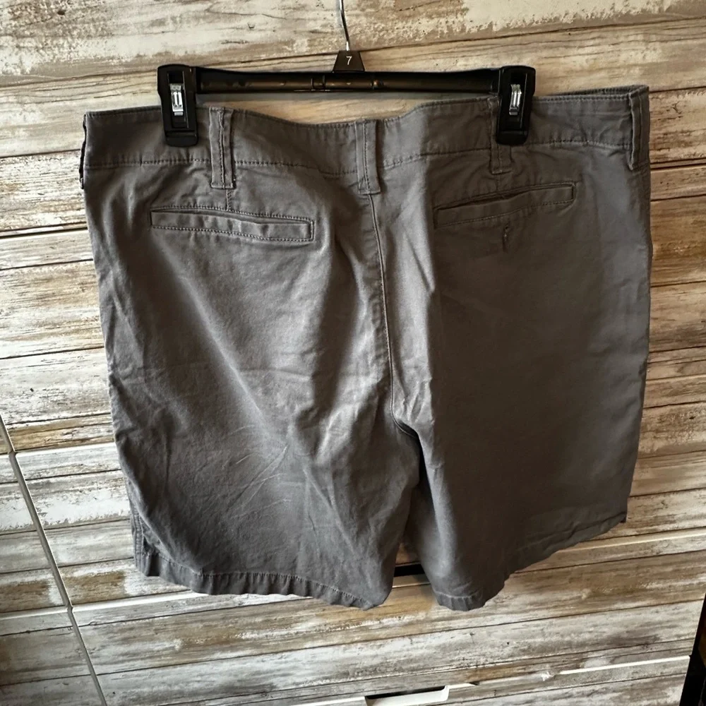 Sonoma Men’s Shorts Bundle Size 38 (3 Pair) Gray Green Casual Summer ☀️